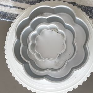 Wilton Bake wear set.